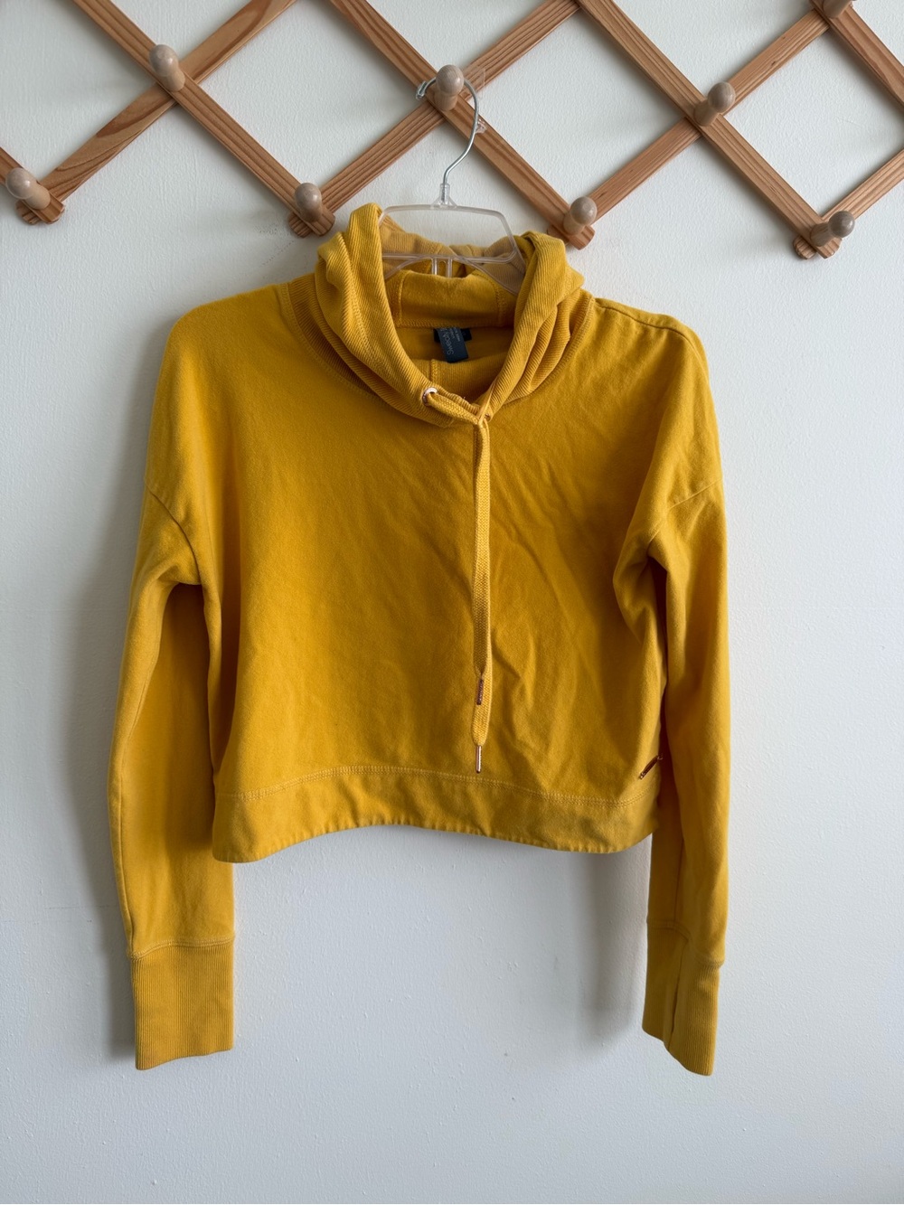 Sweaty Betty luxe escape crop hoodie